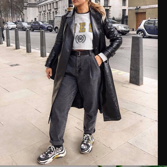 Vintage Slouchy High Waisted Jeans - Picture 2 of 15